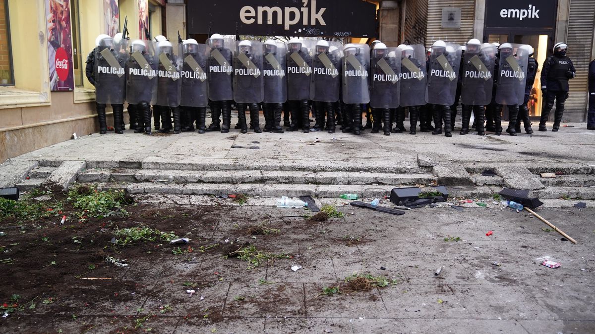 Zdjęcie dnia. Marsz Niepodległości znowu zakończył się zamieszkami 1