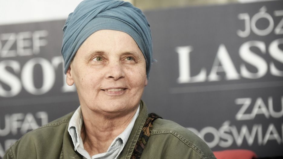 Janina Ochojska pokonała raka piersi. Agata Młynarska dziękuje jej za siłę