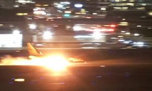 Awaria hamulców w Boeingu w Los Angeles. Pożar po lądowaniu