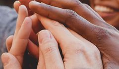 Angelini Pharma obala mity o chorobach mózgu z pomocą AI