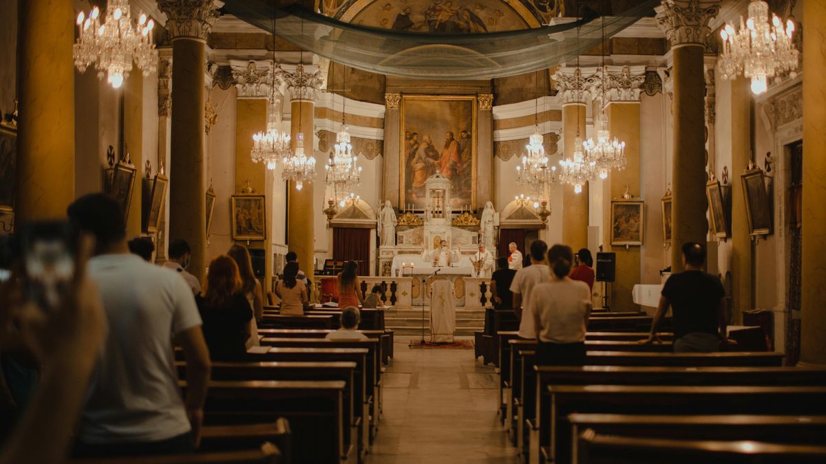 Wierni z diecezji opolskiej w Dzień Kobiet zjedzą mięso. To decyzja biskupa