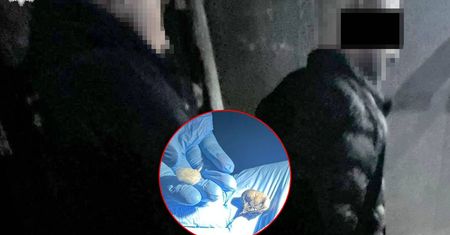 „Łowca głów” zatrzymał poszukiwanego Tunezyjczyka podczas wizyty w kebabie. Przy mężczyźnie znaleziono narkotyki