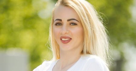 Piękno Jessici Miemiec umknęło rolnikowi. Dostała rolę w telewizyjnym hicie