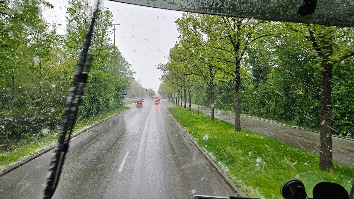 Opady deszczu ze śniegiem