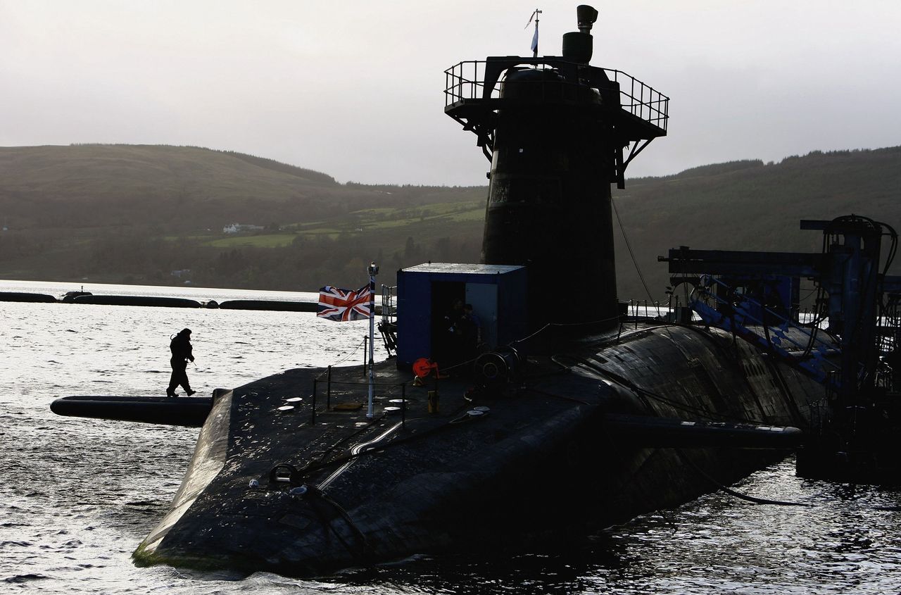 A surprising blunder was detected on the submarine HMS Vanguard, designated for the British Trident nuclear mission.