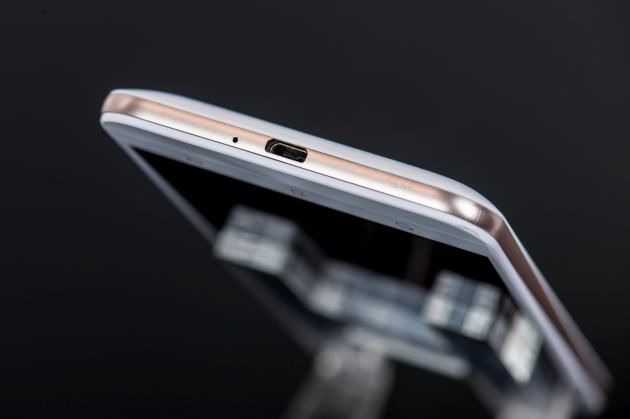 asus zenfone max dół