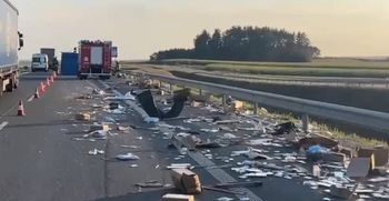 Kolno: Nielegalne papierosy wypadły na ekspresówkę