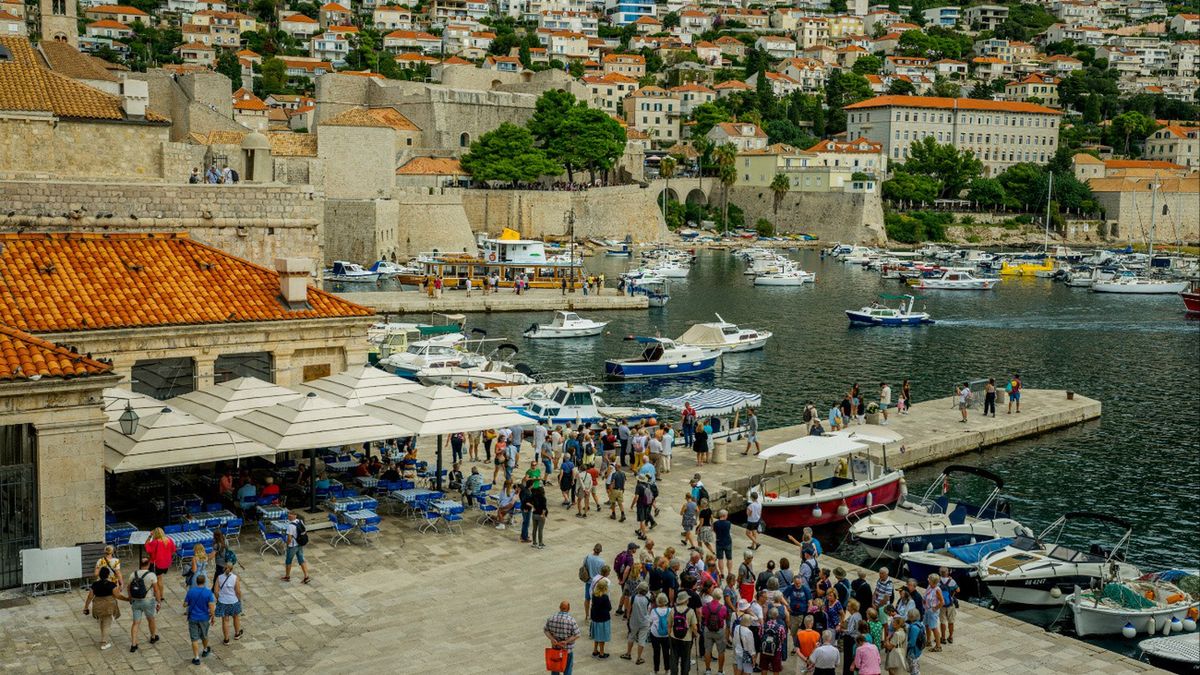 Nowe zasady dla turystów. Burmistrz Dubrownika wyjaśnia