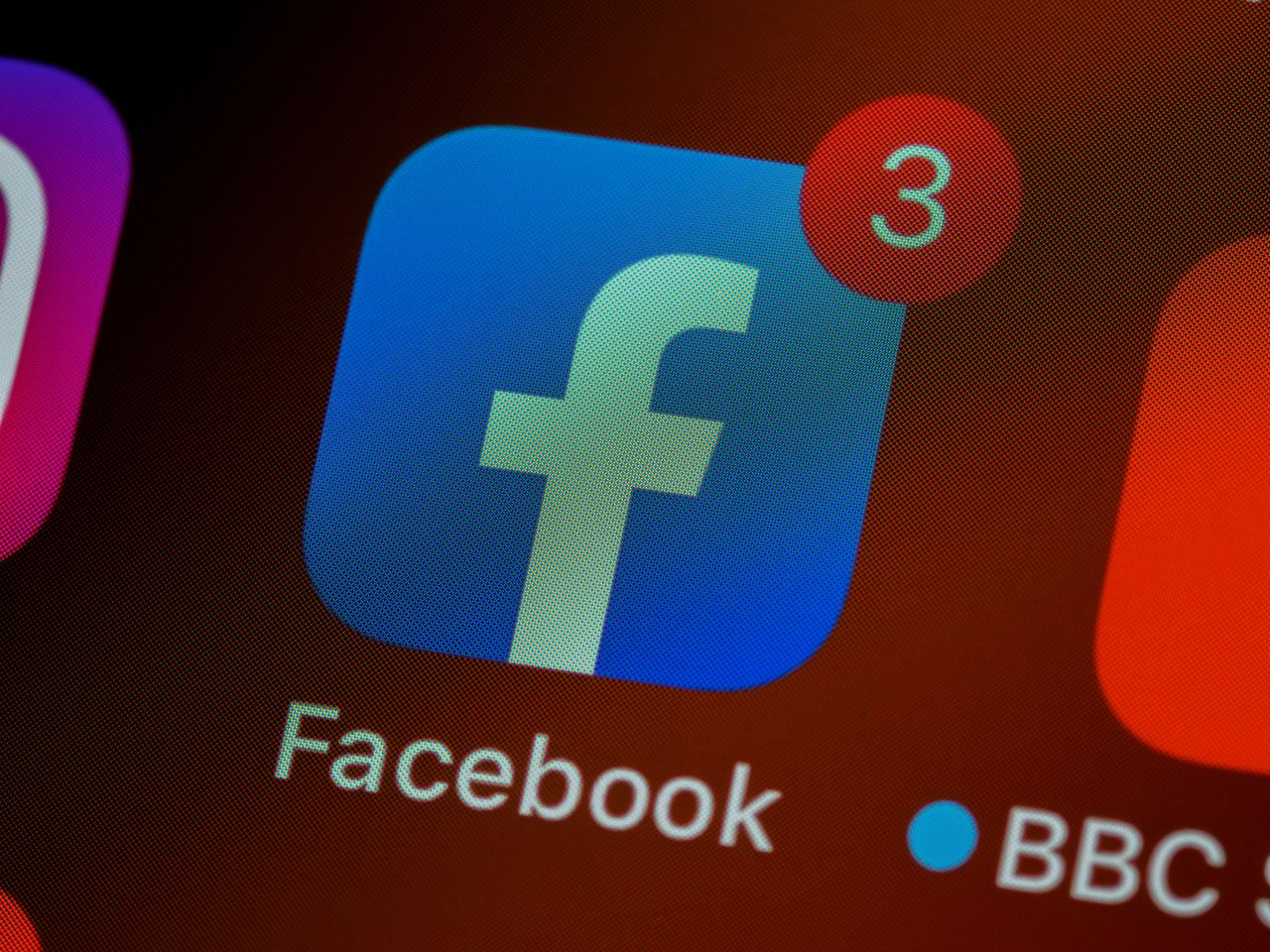 Wyciek danych 533 mln osób z Facebooka: wszystko, co musisz wiedzieć