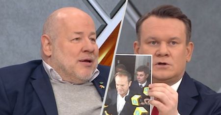 Przyszedł do TVP Info ze zdjęciem Tuska. Tarczyński "ostrzegał" władzę