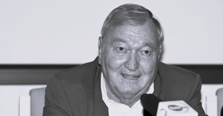 Nie żyje autor teorii o "starożytnych astronautach". Miał 90 lat