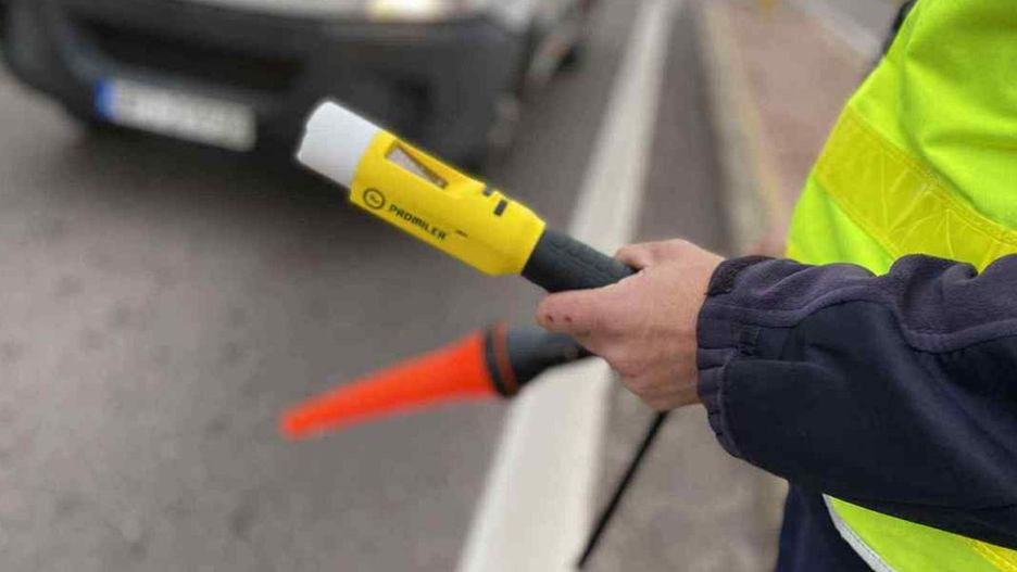 Przypominamy, że zasada \"Piłeś? Nie jedź!\" jest zawsze aktualna (fot. KPP Kolno)