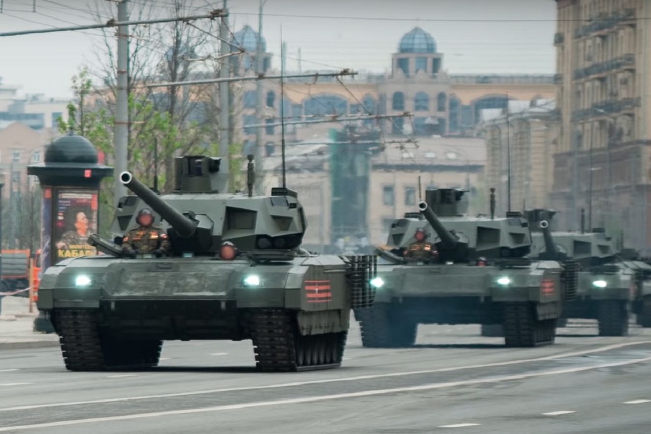 Russia will present an improved version of the T-14 tank.