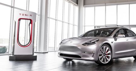 Elon Musk dopiął swego. Toyota stawia na standard ładowarek od Tesli