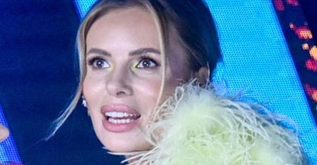 TYLKO NA PUDELKU: Izabela Janachowska STRACIŁA ślubny program! Wiemy, co dalej z jej karierą w Polsacie