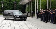 Klasyczny karawan Toyoty odprowadził premiera Japonii