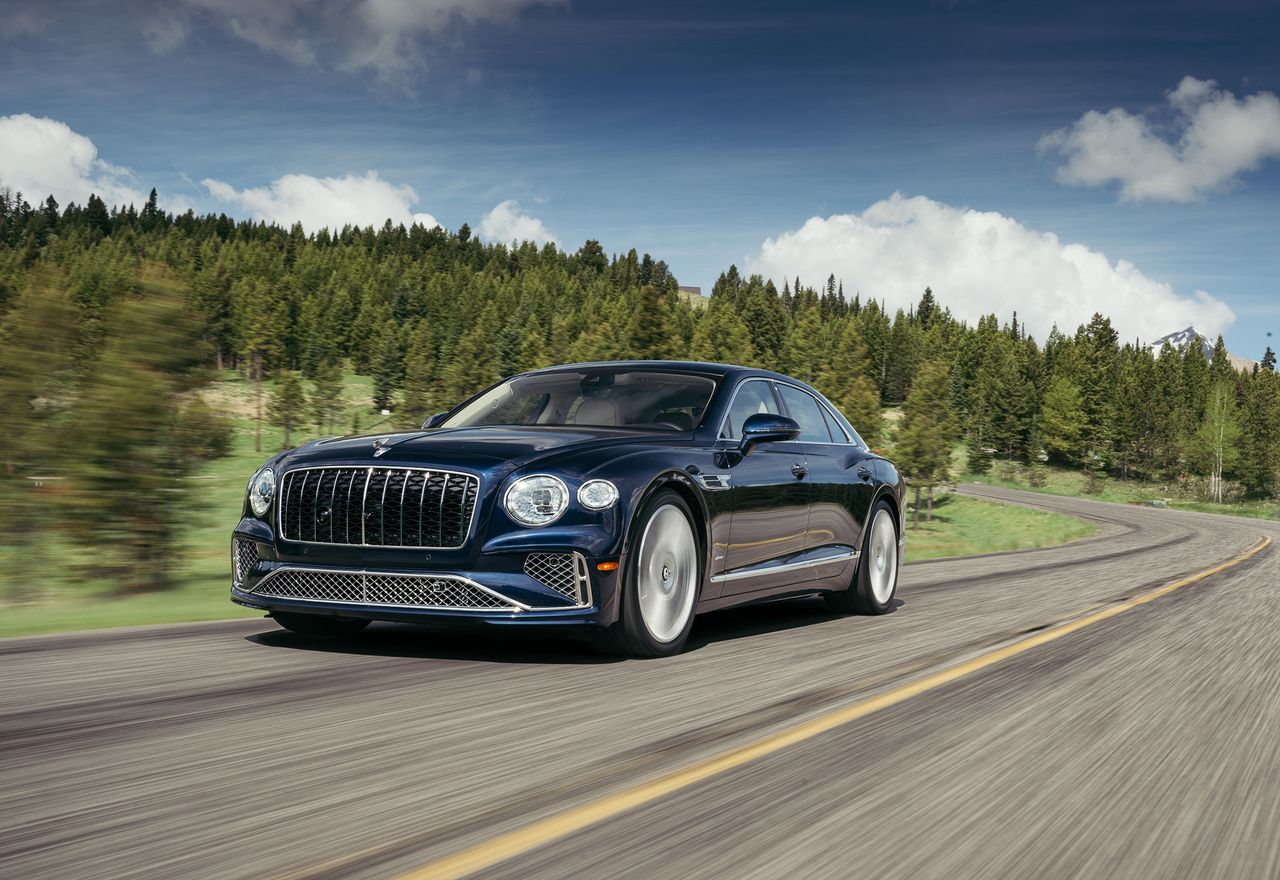 Pierwsza jazda: Bentley Flying Spur Azure – suma wszystkich wygód