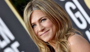 Jennifer Aniston wrzuciła naturalne selfie. Tak naprawdę wyglądają jej włosy