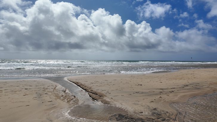 Sotavento na Fuerteventurze. Ta plaża zmienia się z pływami