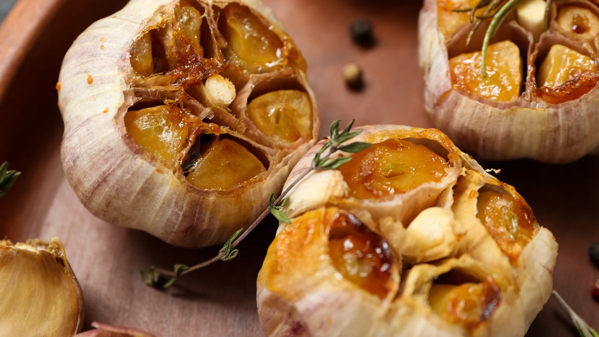 Czosnek można upiec na zapas