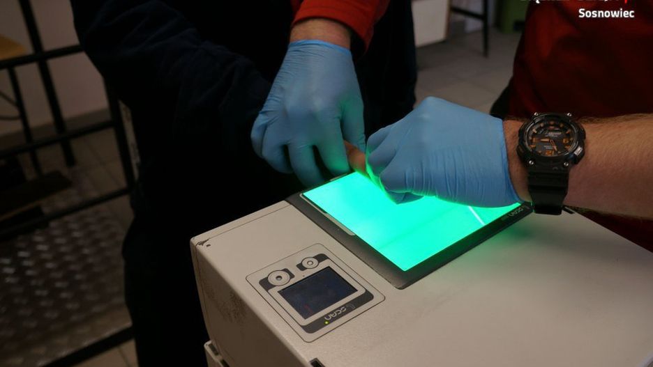 Sosnowiec. 20-latek z Katowic specjalizował się w kradzieżach alkoholu i perfum.