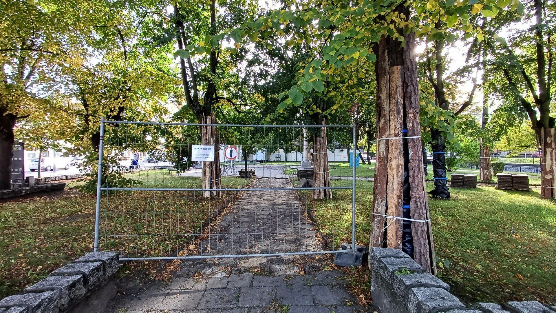 Na placu zmieniony zostanie układ ścieżek 