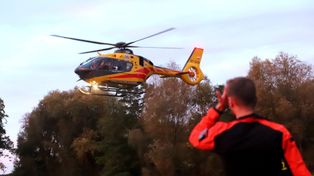 Wypadek podczas prac rozbiórkowych pod Tucholą. Na mężczyznę przewróciła się ściana. Trafił do szpitala