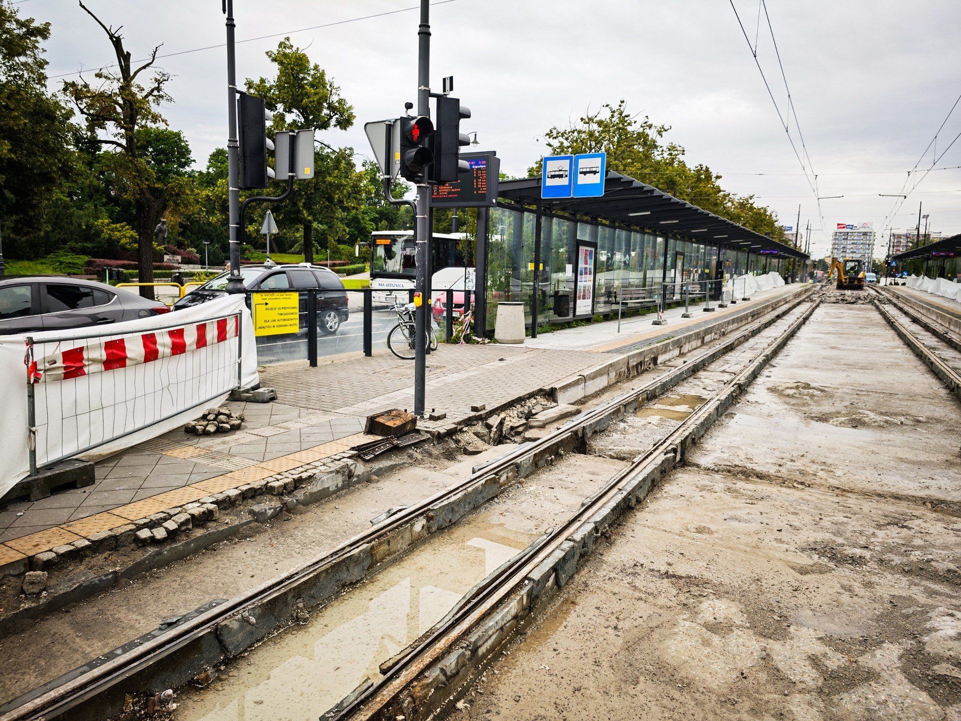 Naprawa węzła przesiadkowego w alei św. Jana Pawła II w Toruniu