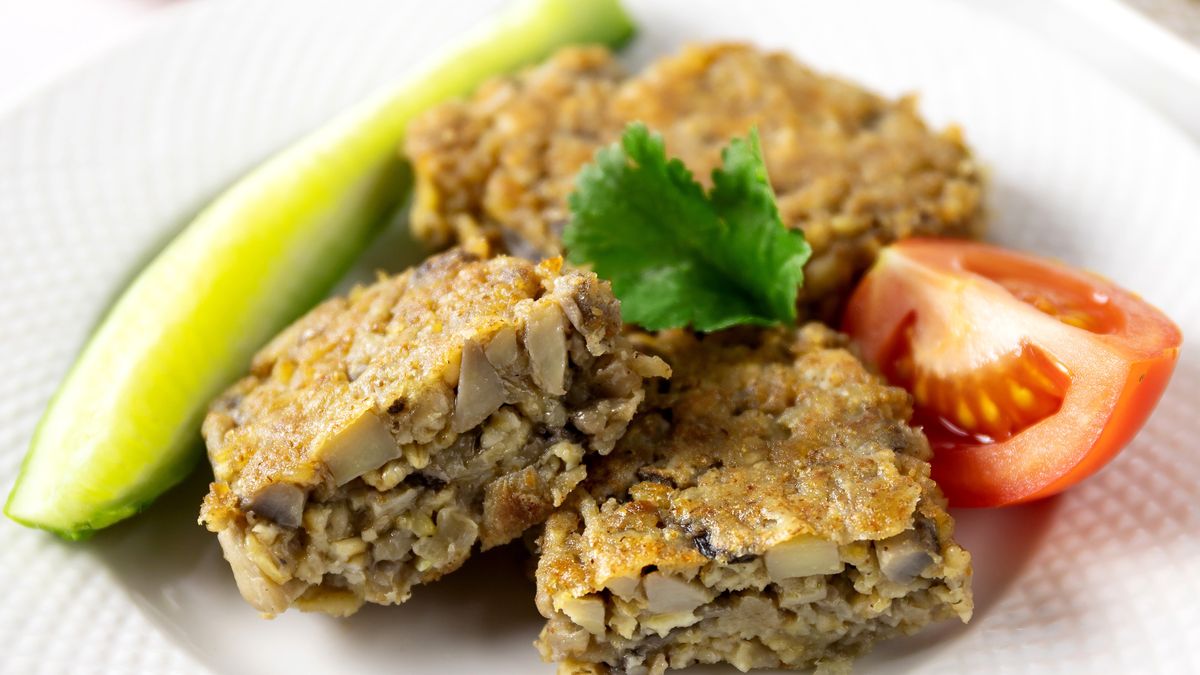 Kotlety z pieczarek to dobry obiad dla osób niejedzących mięsa