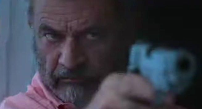 Mel Gibson i Emile Hirsch w filmie  "Force of Nature" walczą z huraganem i złodziejami