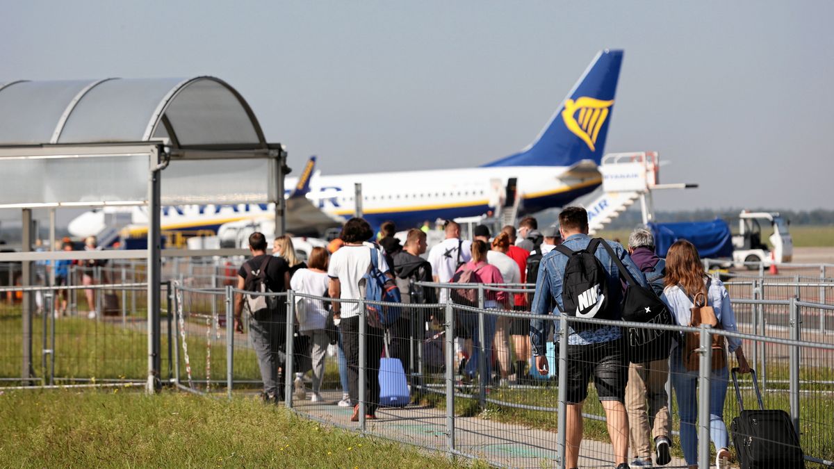 Lotnisko Warszawa-Modlin to baza tanich linii lotniczych Ryanair