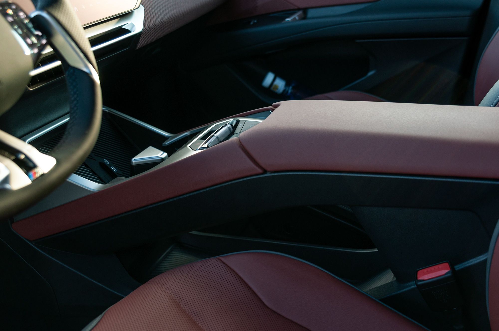 BMW iX3 50 xDrive (2025) - wnętrze