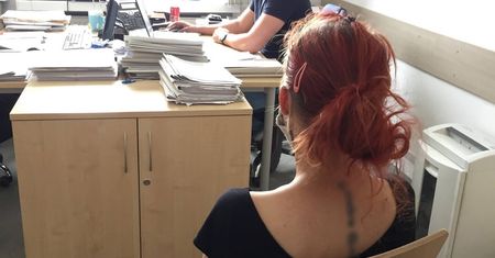 Warszawa. Weszła do przenośnej toalety z dzieckiem i wstrzyknęła sobie heroinę