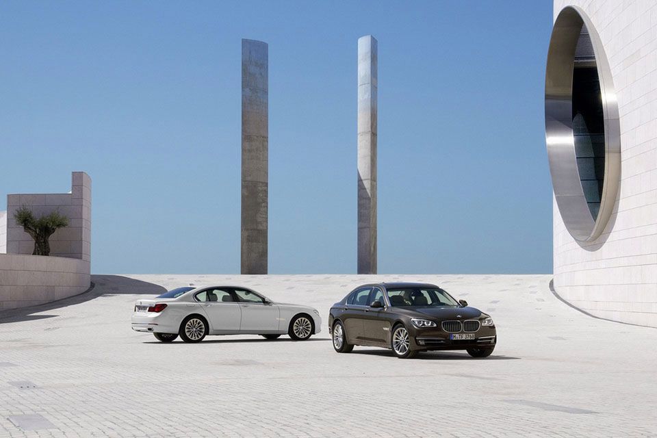 BMW serii 7 na rok 2013 - megagaleria niemieckiego okrętu flagowego 144