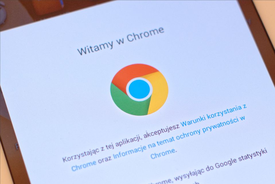 Kontrowersyjna nowość w Chrome – pobierze nowe artykuły bez udziału użytkownika