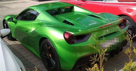 Zniknęło unikatowe ferrari. Zuchwała kradzież w Mielnie