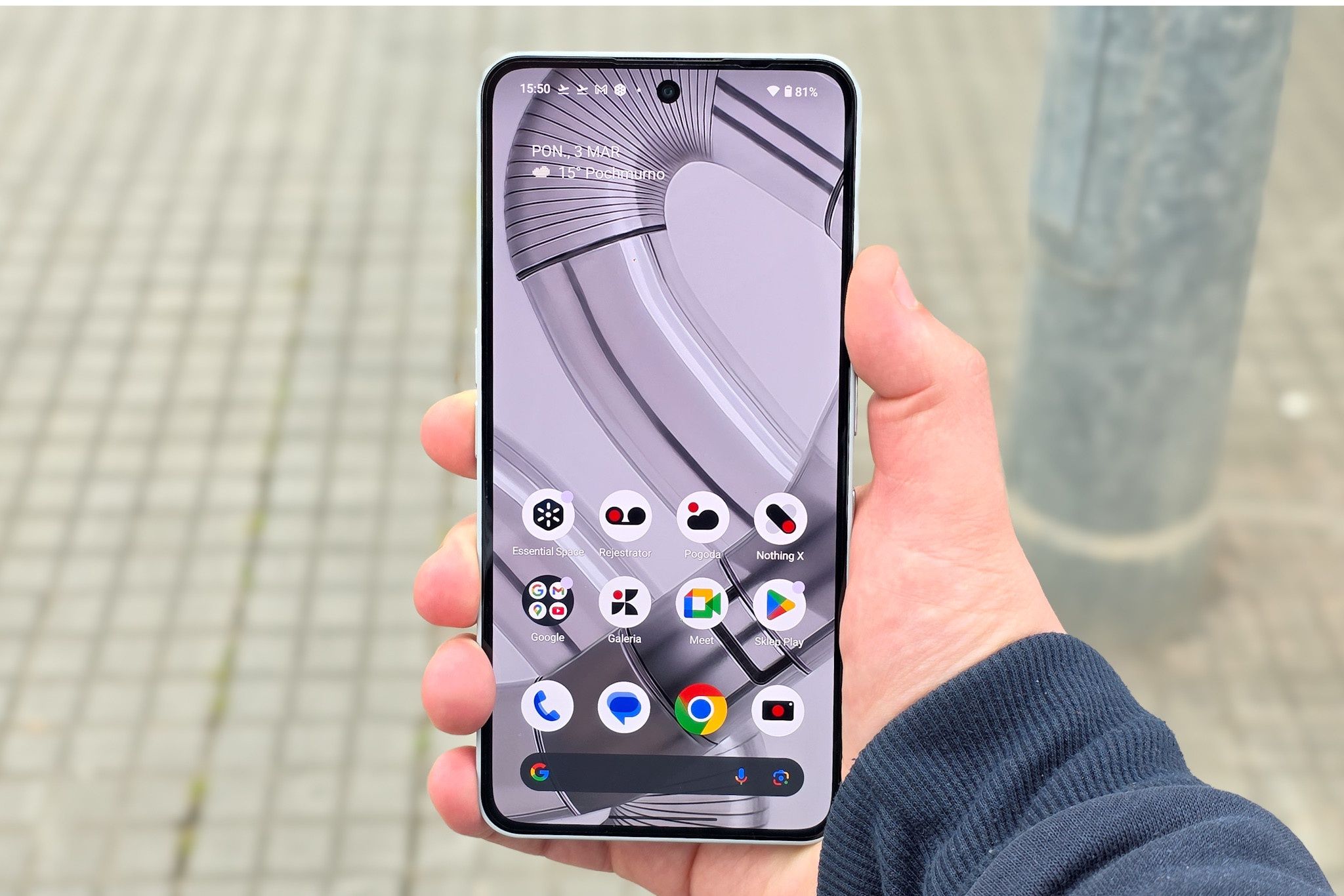 Nothing Phone (3a) Pro z nakładką NothingOS