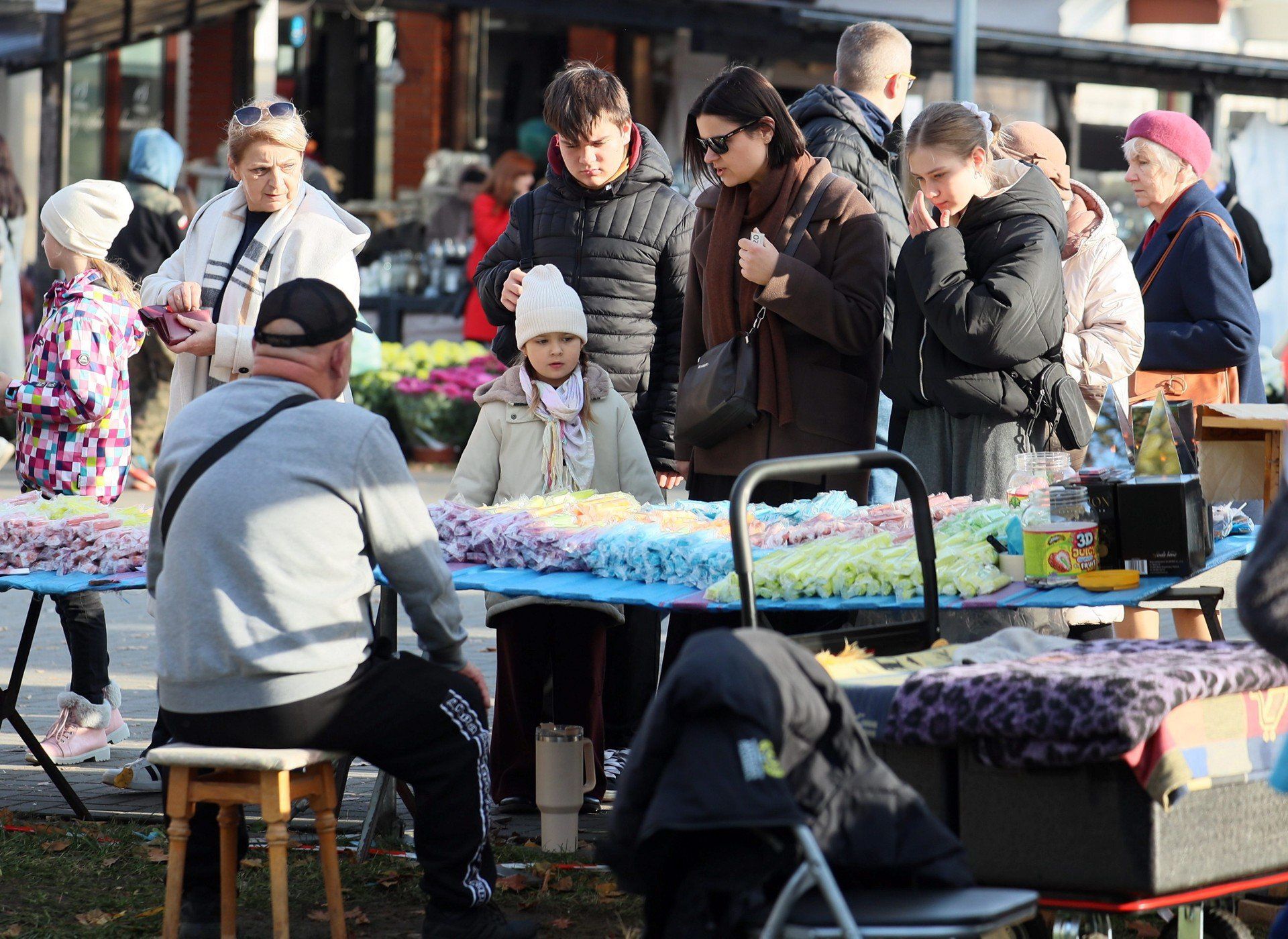 Co można zjeść przy cmentarzu na Majdanku?