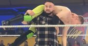 Taxi Złotówa zadebiutował we wrestlingu. Kibice miażdżą go w komentarzach