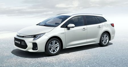 Suzuki Swace to Corolla z innym znaczkiem, która trafi do Europy