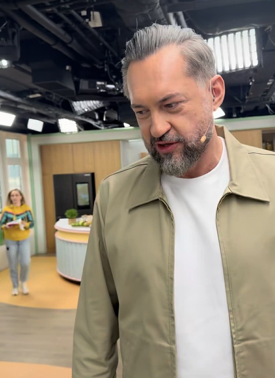 Dorota Wellman tańczy z robotem