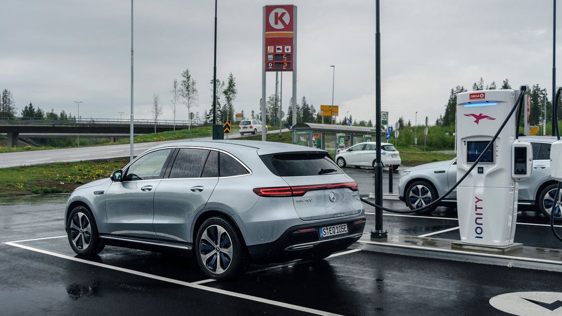 Auta elektryczne zdominowały norweski rynek