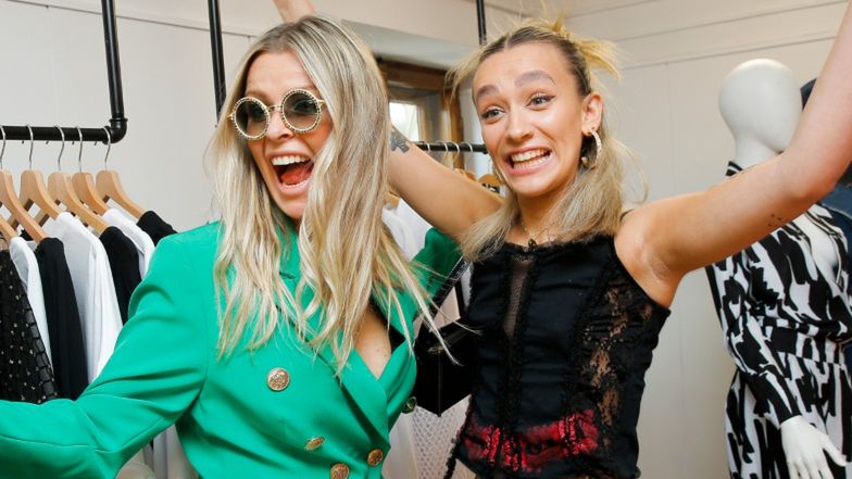 Mandaryna z córką Fabienne na otwarciu showroomu