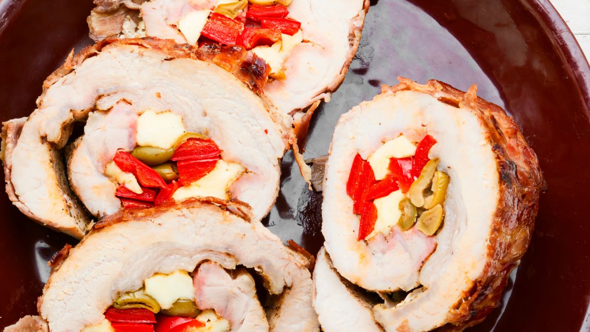 Roladki schabowe nadziewane papryką i sere