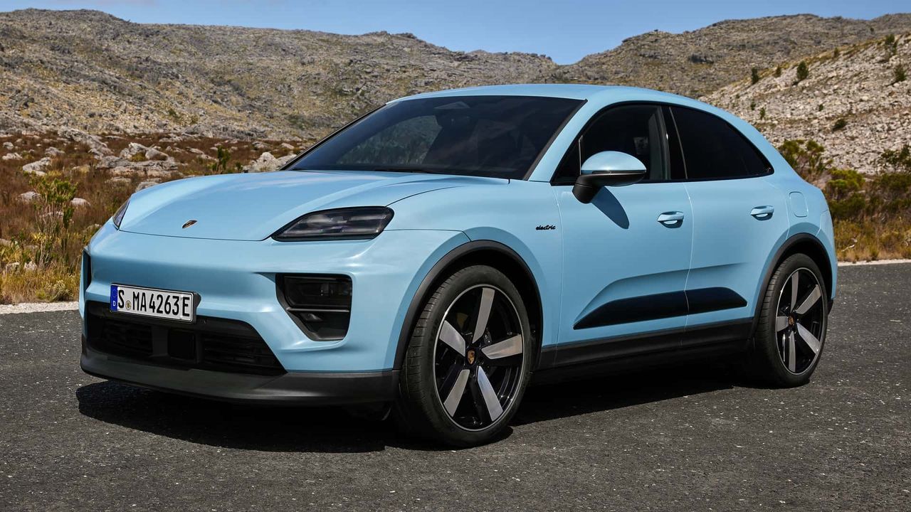 Porsche Macan EV RWD