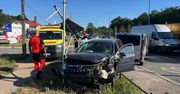 Wypadek na Modlińskiej. Bus wymusił pierwszeństwo na skręcie w lewo