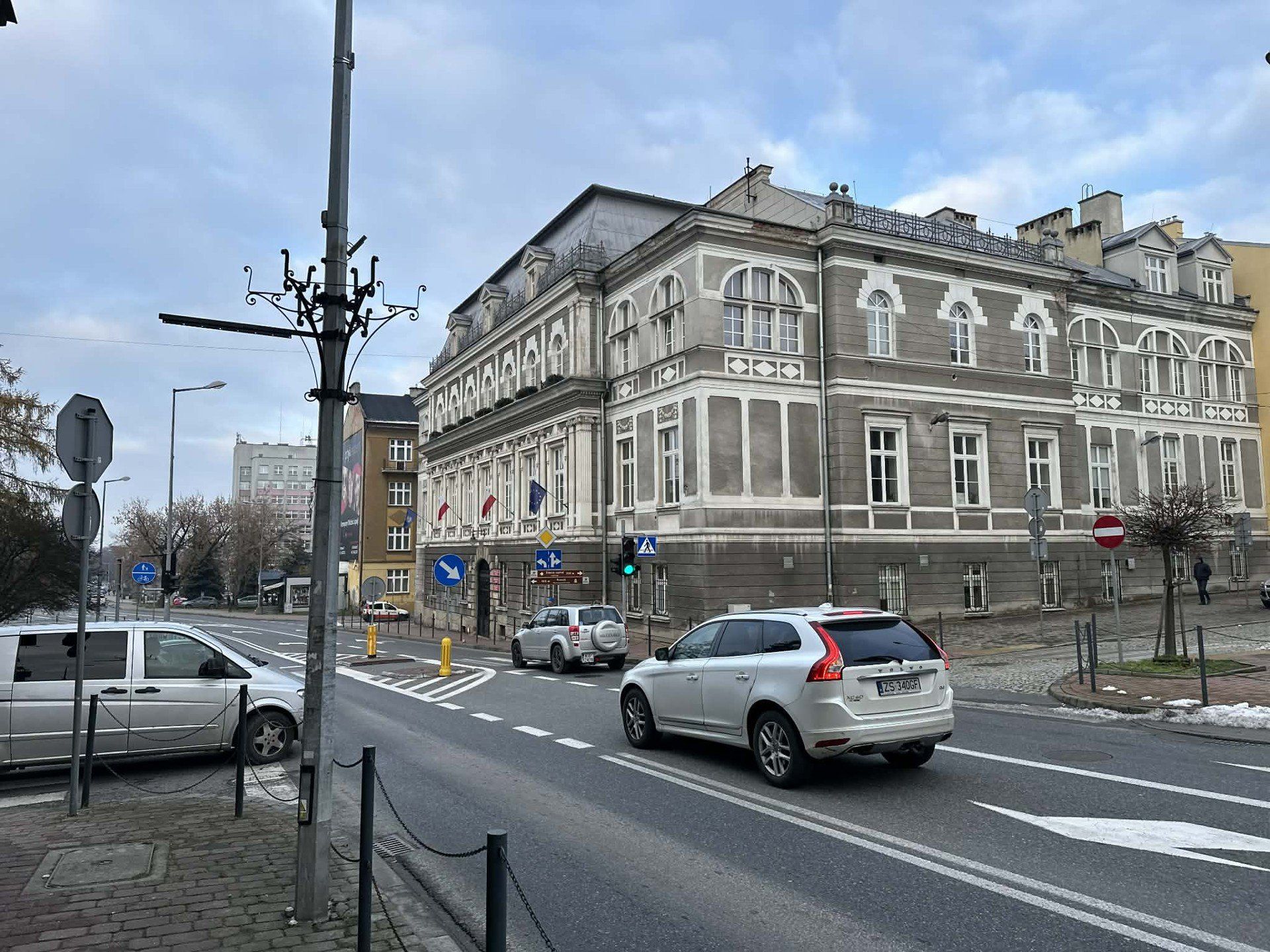 Choć początkowo światła na ulicy Mickiewicza wywołały spore poruszenie wśród kierowców i pieszych, to po ośmiu miesiącach prawie wszyscy się już do nich przyzwyczaili