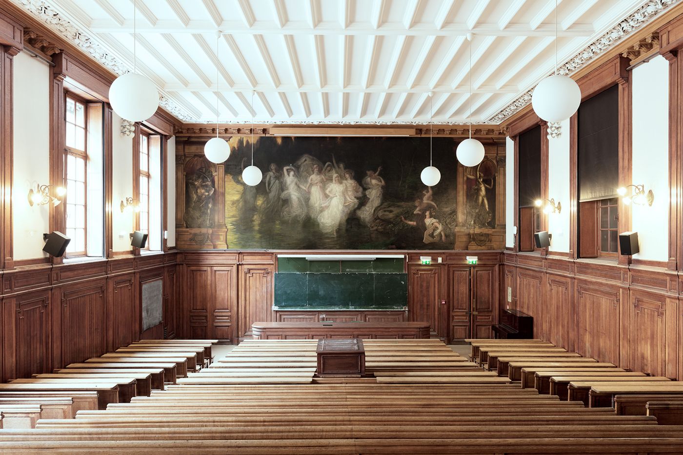 Zachwycające piękno architektury na zdjęciach Ludwiga Favre 12