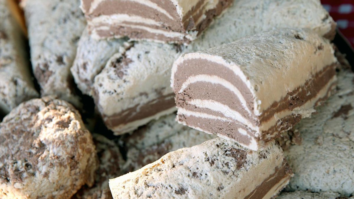 GIS wycofuje dwie partie chałwy