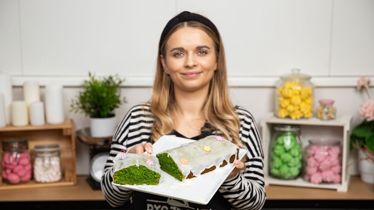 Babka na bazie szpinaku znika do ostatniego okruszka